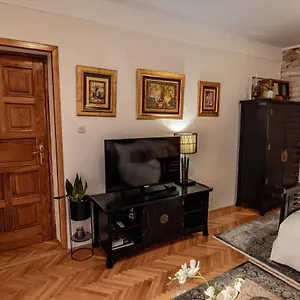 Porta Orientalis Apartamento