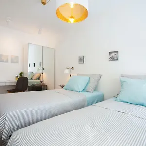 Modern Near Apartamento